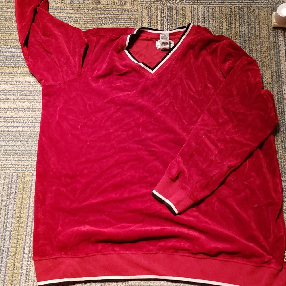 New York Laundry Woman Red Velour V Neck Top